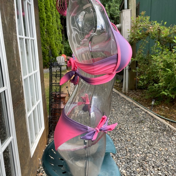 Bikini Set - Picture 2 of 7